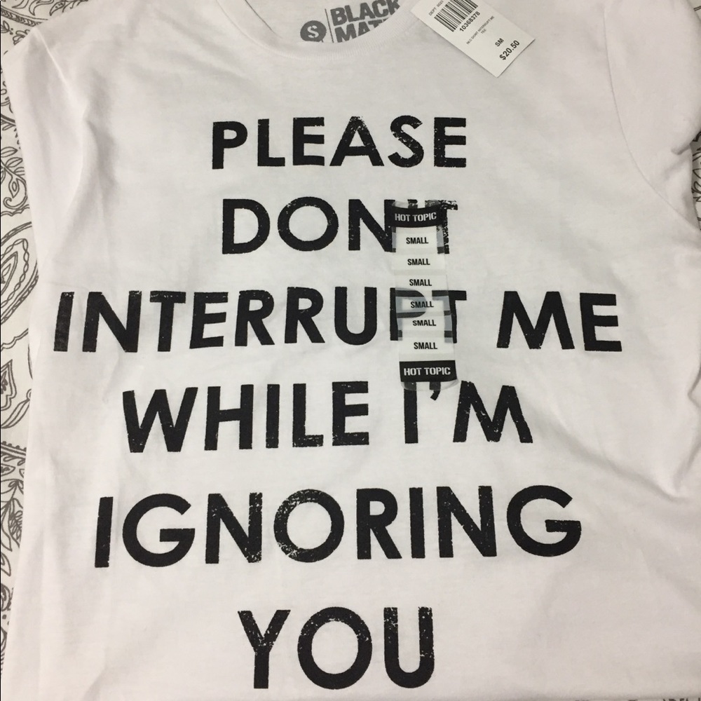 🖤Hot Topic Graphic Tee. NWT